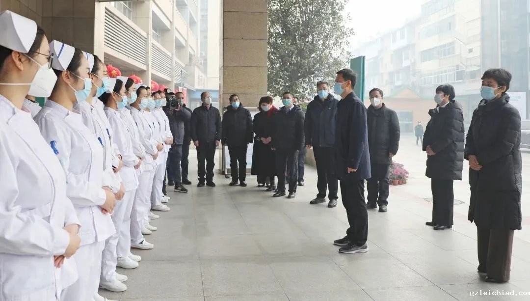 新春佳节，陈建华县长慰问伟德betvlctor官网入口一线医务人员